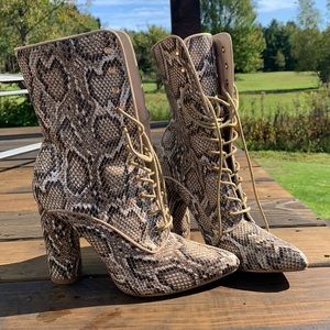 Snake print tie up boots ! 8.5 women